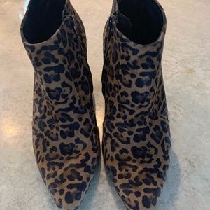 Like New Paul Green Booties Size 5.5